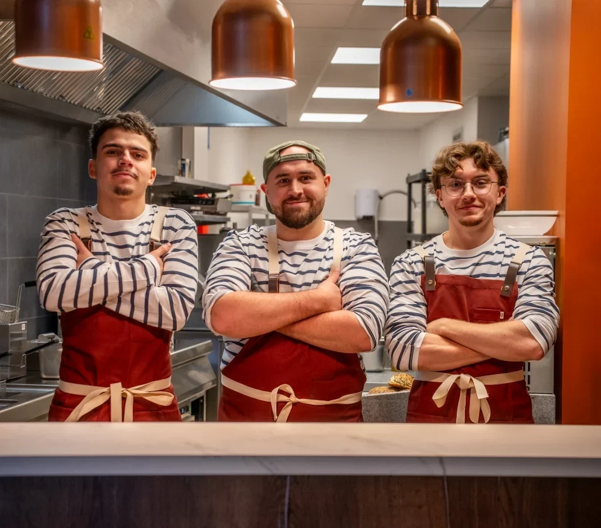 l equipe Le Pty Bibi restaurant Locmine